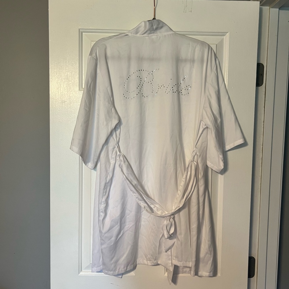 Bride embellished robe wedding bridal white silver medium large EUC